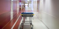 Accident/Elevator: Stable injured from São José to hospital in the country of origin |