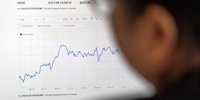 FTSE 100 jumps to new record high as investors shrug off tariff woes | Dumbarton and Vale of Leven Reporter