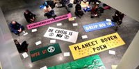 Extinction Rebellion and Christian Climate Action occupy provincial house to demand closure of Tata