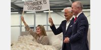 King's Commissioner opens Avek factory