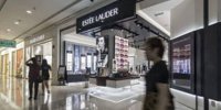 Estée Lauder falls behind domestic rivals