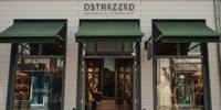 Looking inside at the new Dstrezzed-Store in Batavia City: Outletshopping with character