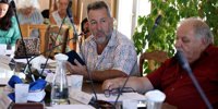 Public lighting and the work of the municipal police station ignor the municipal council in Saintes-Maries-de-la-Mer