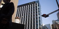 SMBC Sells Over $1.5 Billion Investment Grade Loans to Apollo - Bloomberg
