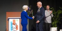 Jan Bogerd from Wijk bij Duurstede leaves Hogeschool Utrecht and has been awarded a Royal Distinction