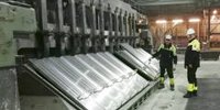 Employees and employers of Damco Aldel and ESD-SIC in Delfzijl on Wednesday with other metal companies to The Hague because of the dire situation in their sector