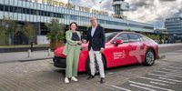 Hydrogen-Electric Toyota Mirai is going to ride at Rotterdam The Hague Airport | Look at news