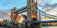 FTSE 100 Live: Stocks hit session lows, banks extend falls